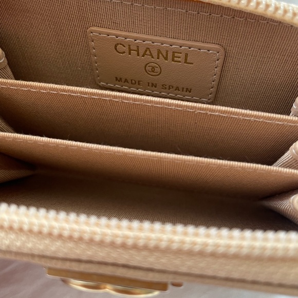 CHANEL Wallet - Picture 3 of 9